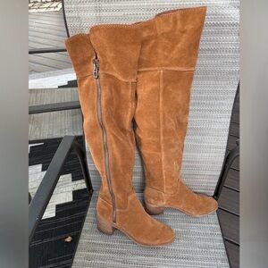 Dolce cuts tall suede like new boots